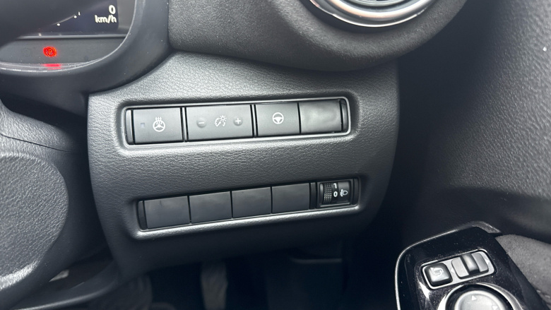 Nissan Juke 1.6 Hybrid Tekna+ 5dr Auto Hybrid Hatchback